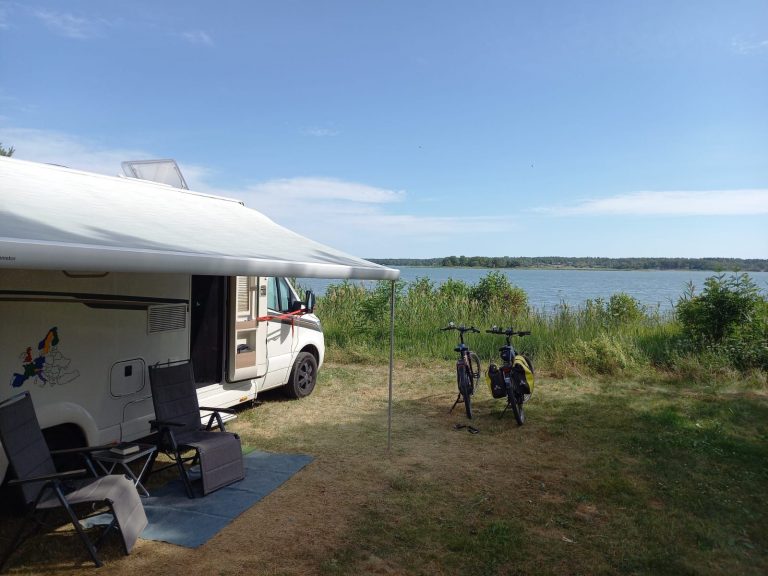 Mehr über den Artikel erfahren Tag 17 – Åland – Sonne 🌞 und Regen 🌧