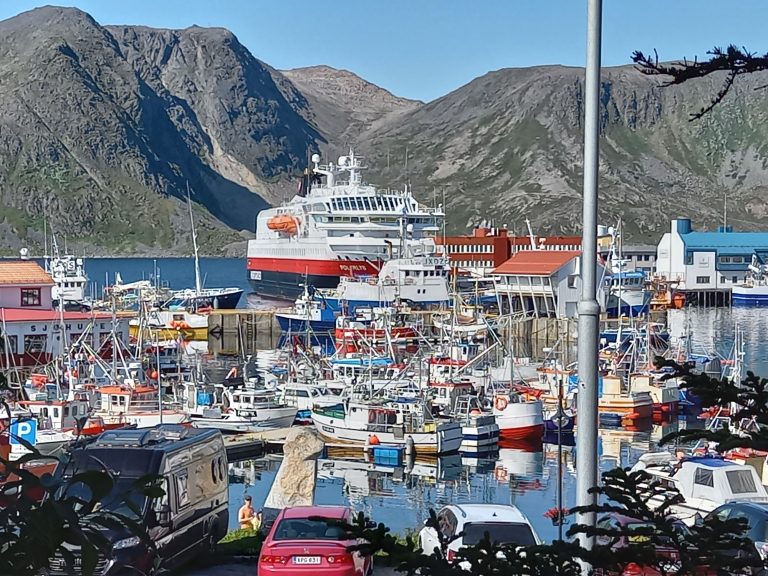 Mehr über den Artikel erfahren Tag 33 – Nordkap in der Sonne und dann Richtung Süden