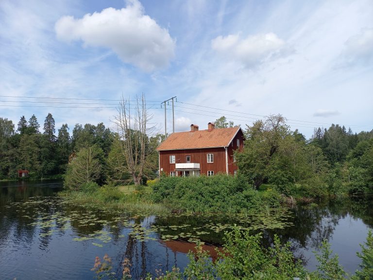 Mehr über den Artikel erfahren Tag 51 – Überraschung im Freilichtmuseum und Planänderung